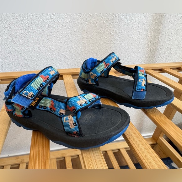 TEVA | Blue Vintage Trucks Toddlers Hurricane XLT 2 Sandals - Picture 8 of 8